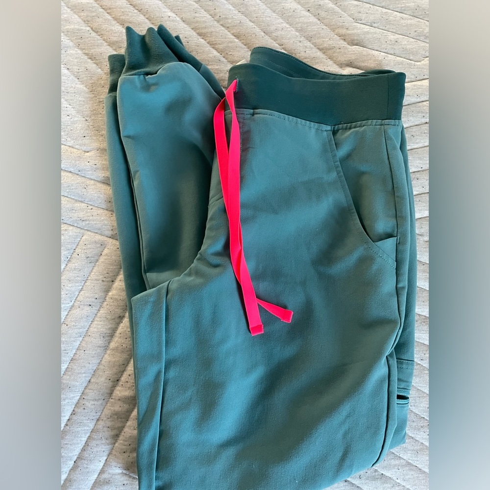 Figs Hydrogreen Zamoras